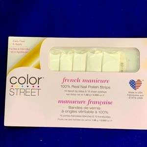 Color Street French manicure meet me in Paris